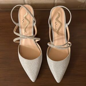 Nina Briny Pump in Sparkly Silver - size 9.5 Medium